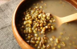 无脑吃瓜现象,揭秘网络时代的“围观”现象