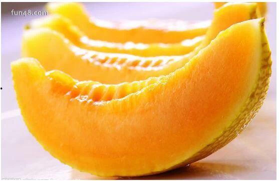 吃哈密瓜肚子胀气,揭秘消化不适之谜